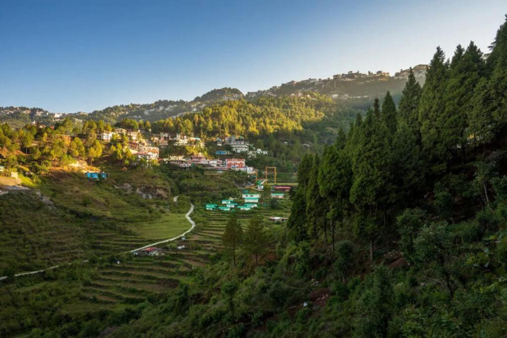 The Hill Story, Entire Chalet, Offbeat,Cozy Mussoorie Extérieur photo