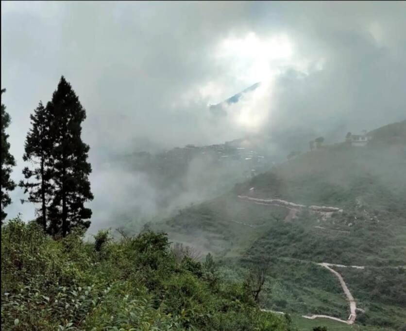 The Hill Story, Entire Chalet, Offbeat,Cozy Mussoorie Extérieur photo